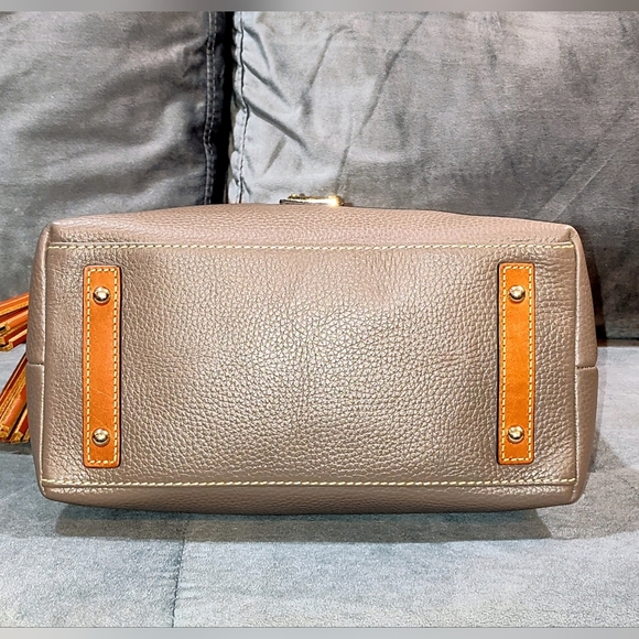 DOONEY & BOURKE PAIGE SAC PEBBLED LEATHER TASSLED HOBO BAG IN ELEPHANT BNWOT - Picture 10 of 17